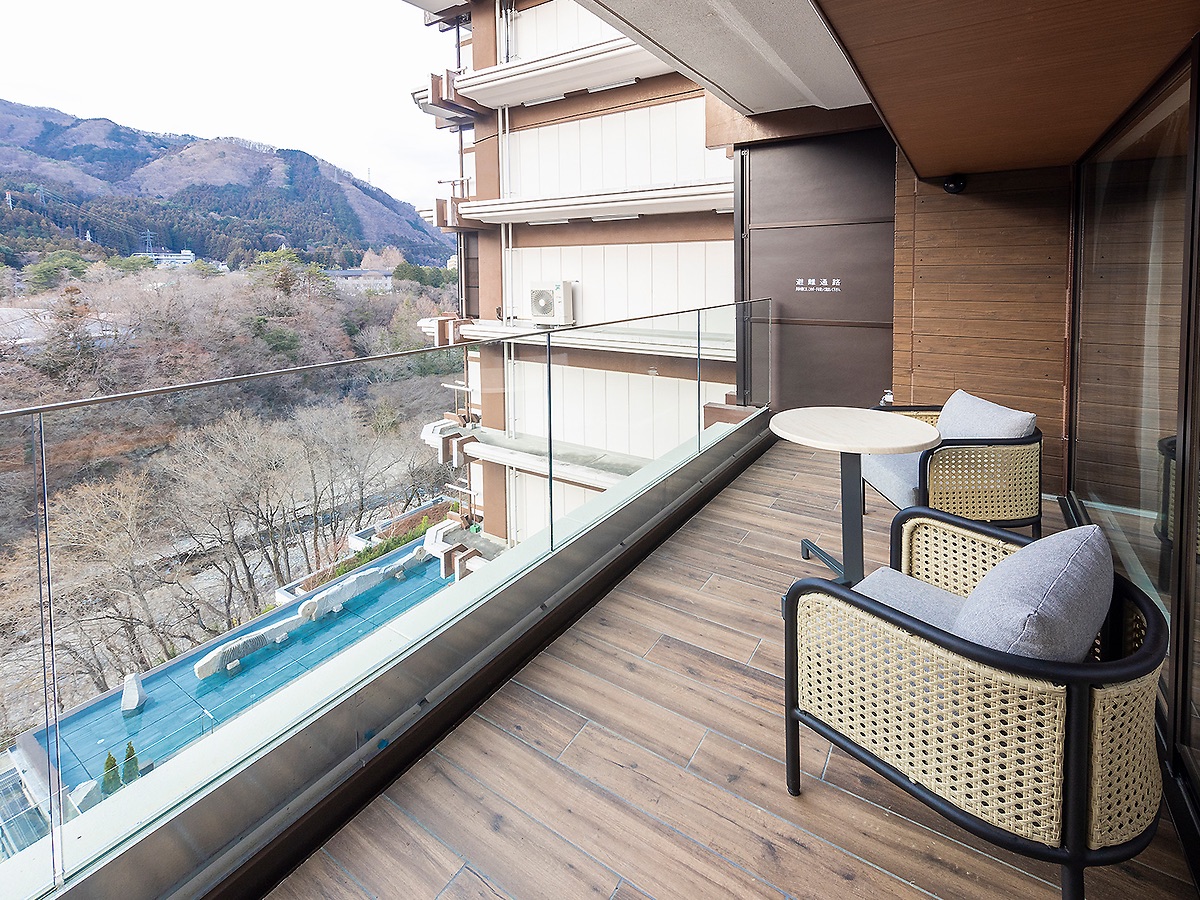 【eギフト】Romantic Stay 【ふたりの休日コレクション】朝食付きペア宿泊カタログギフト: 掲載数900+施設〜