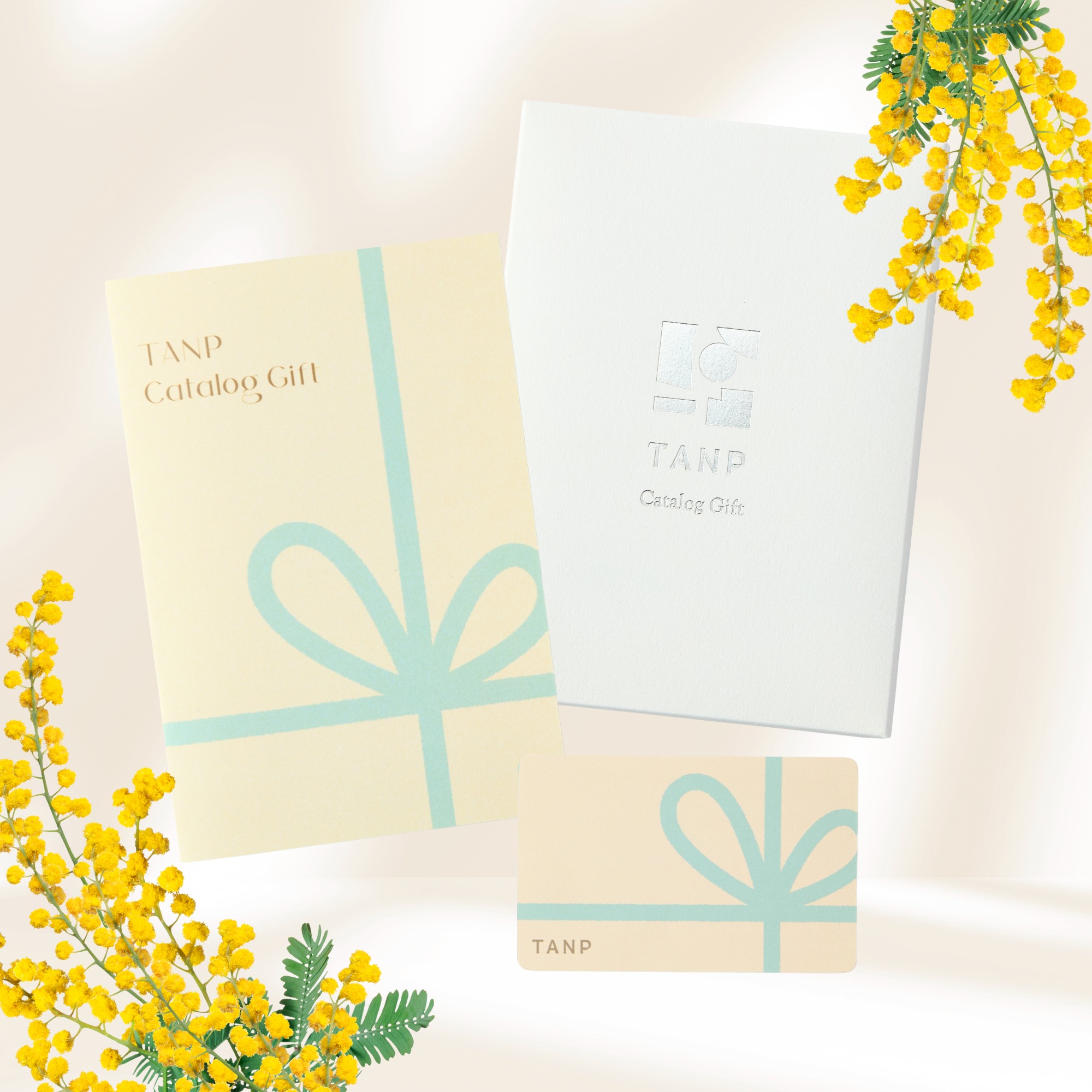 【母の日限定生花】選べるお花とお母さんの好みに寄り添うカタログギフト