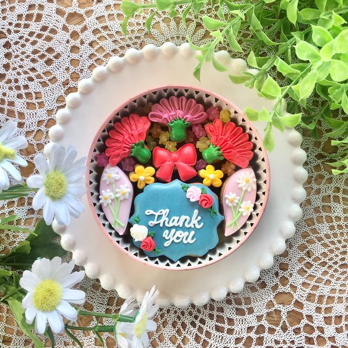 母の日缶 カラフルで可愛いアイシングクッキー＆ザクザククッキー缶