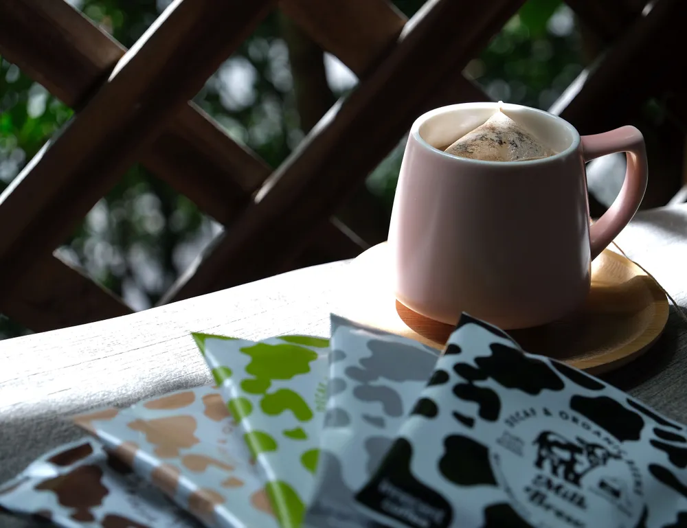 カフェラテ好きのためのコーヒーと牛柄マグのセット