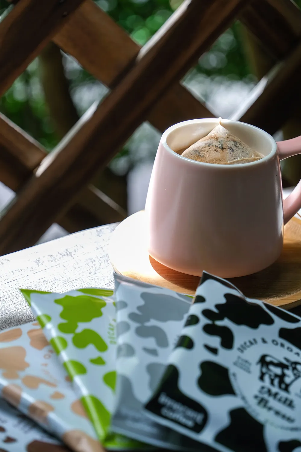カフェラテ好きのためのコーヒーと牛柄マグのセット