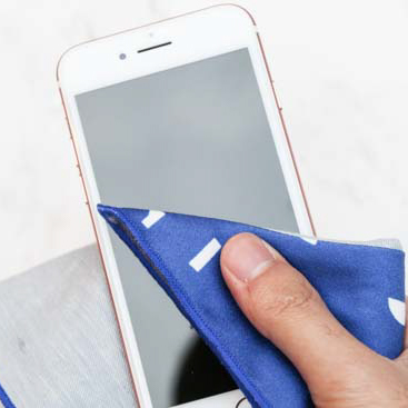 fukeru-眼鏡が拭けるハンカチ　fruits (Sサイズ)