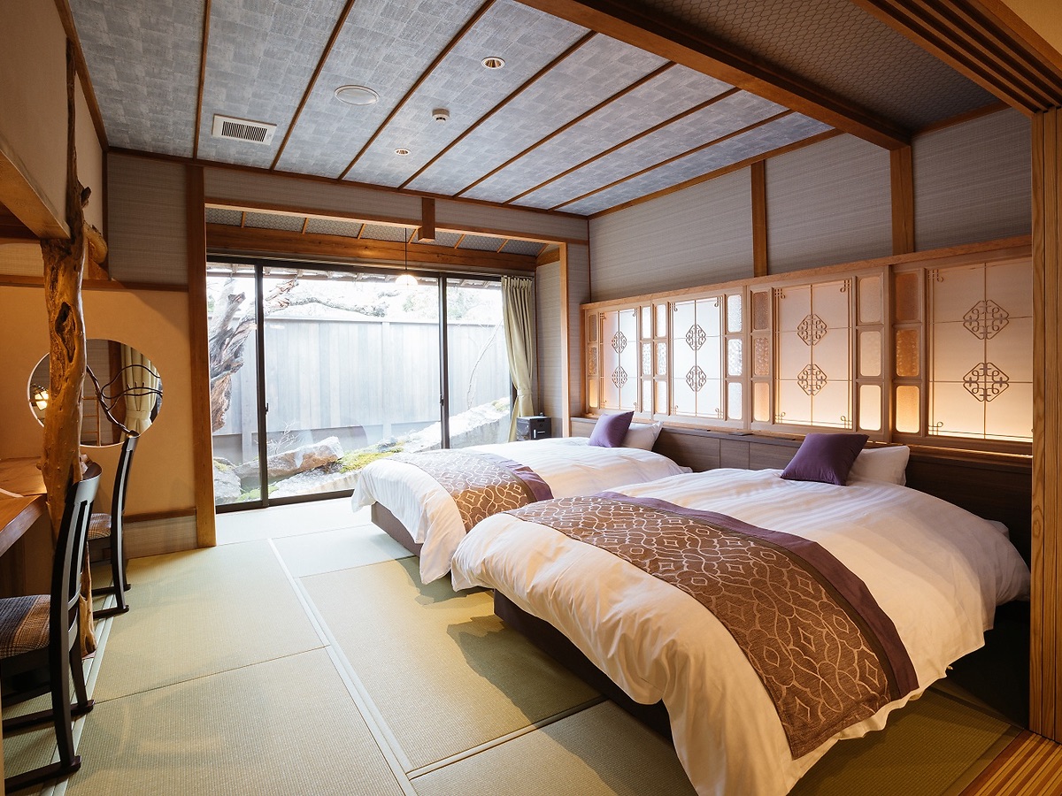 Romantic Stay 【ふたりの休日コレクション】朝食付きペア宿泊カタログギフト: 掲載数900+施設〜