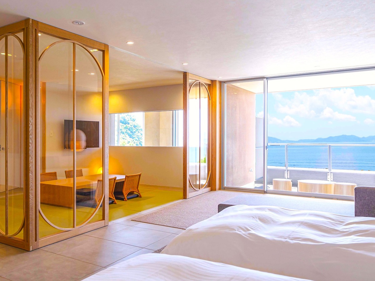 Romantic Stay 【ふたりの休日コレクション】朝食付きペア宿泊カタログギフト: 掲載数900+施設〜