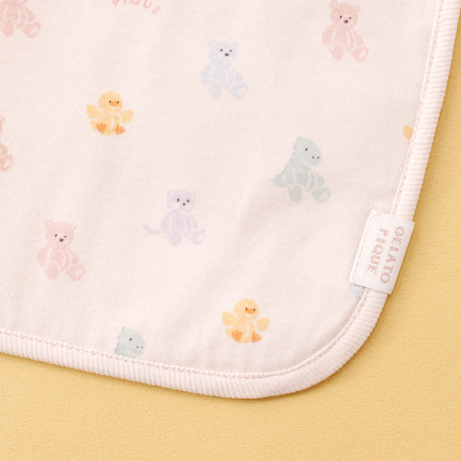 【BABY】【限定】ベビーギフトボックス 2点セット《ブランケット＆スタイ》