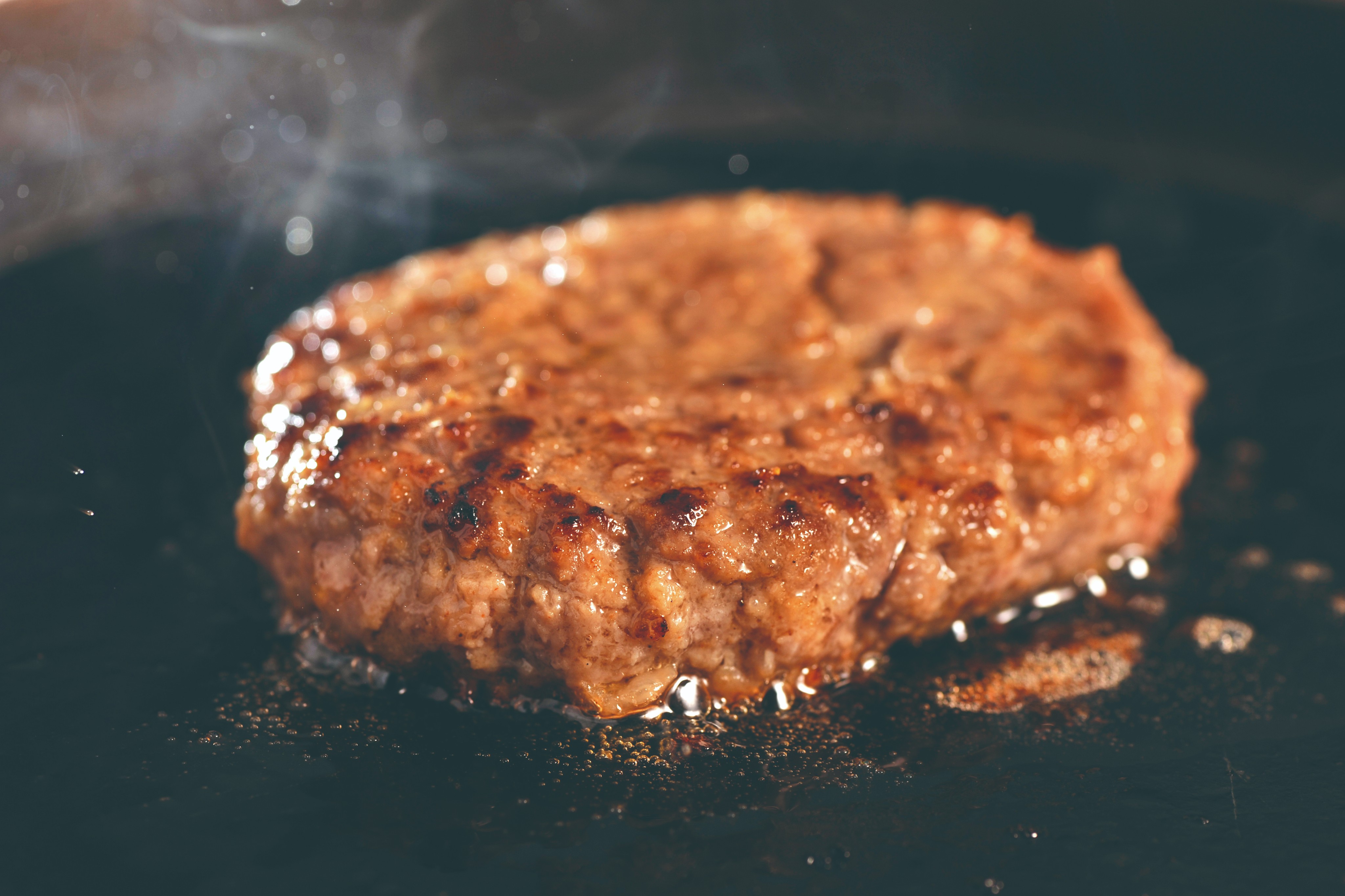 【ブランド和牛】神戸牛・松阪牛ハンバーグ食べ比べセット（神戸100g×2 松坂 100g×2）