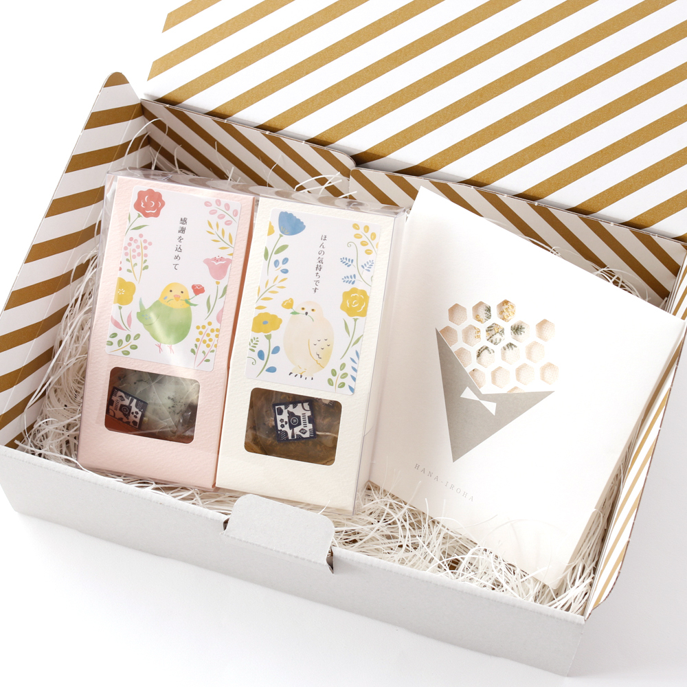 夏は水出しがおすすめ！やさしい鳥さんのメッセージ茶とお花ハンカチのギフトセット