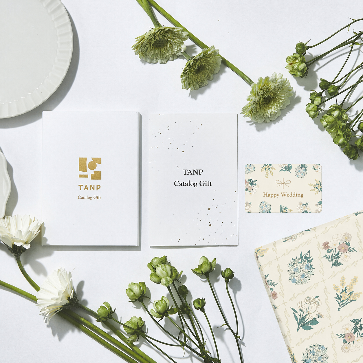 【結婚祝い】カタログギフト"Wedding"とひまわりアレンジブーケ