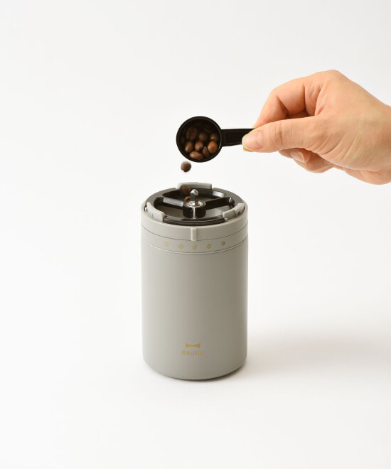 【究極のコーヒー好きへ贈る】軽井沢焙煎所コーヒーと電動コーヒーミルのセット