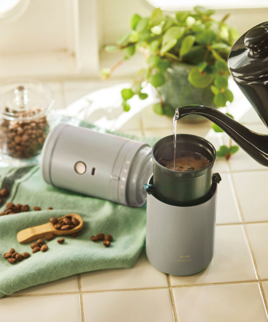 【究極のコーヒー好きへ贈る】軽井沢焙煎所コーヒーと電動コーヒーミルのセット
