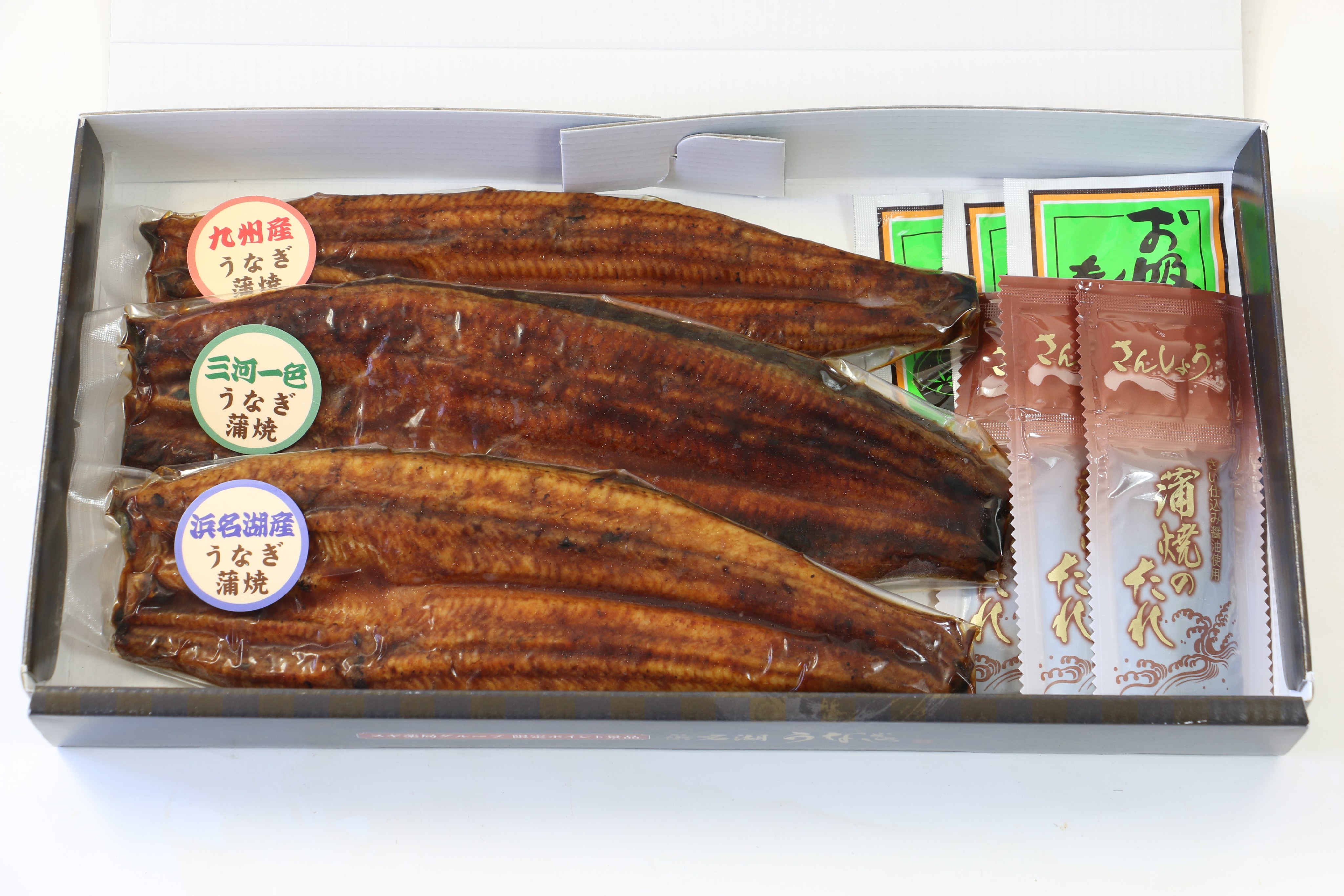 三大産地うなぎの蒲焼き食べ比べ（浜名湖、三河一色、九州）A