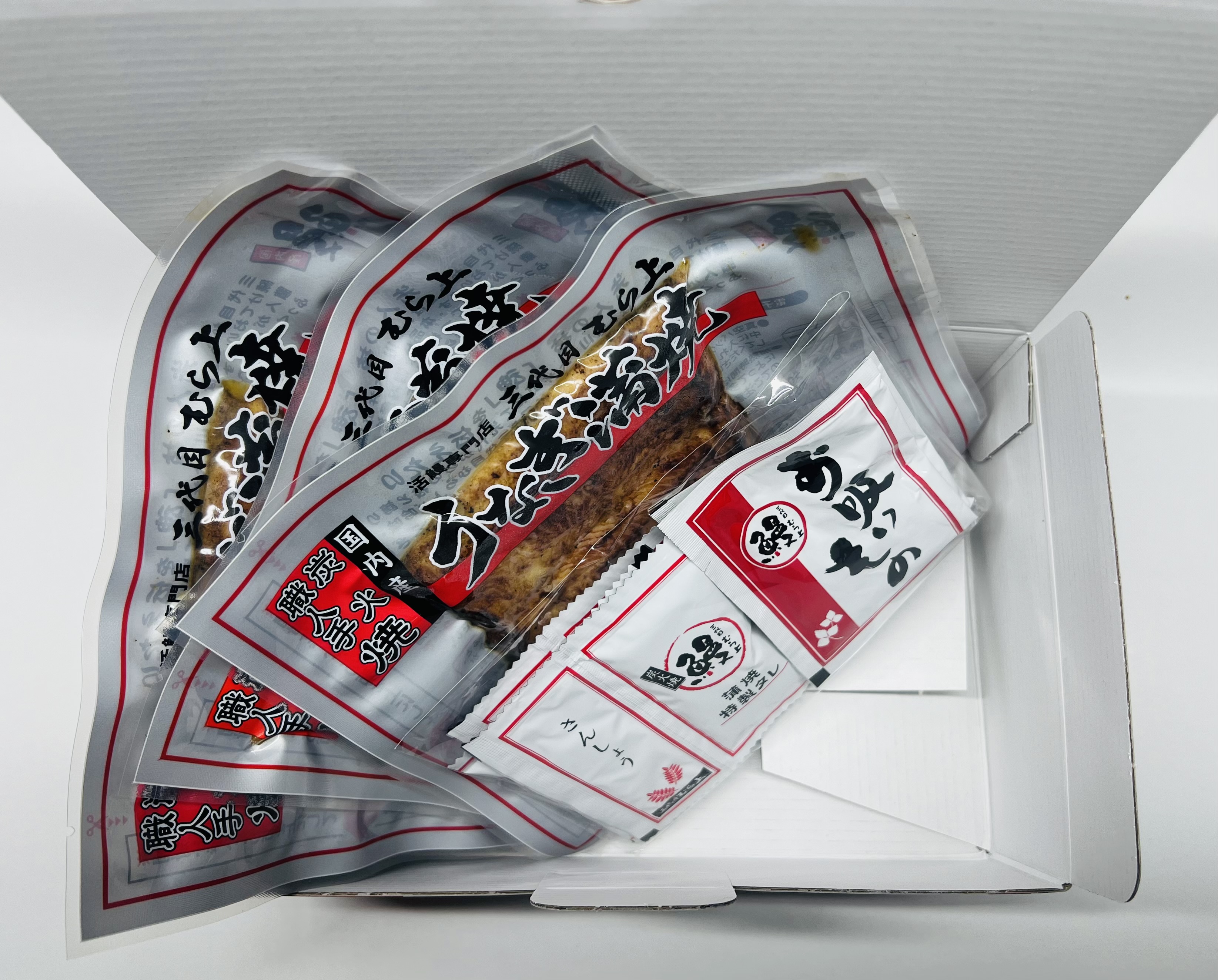 【三代目むら上】炭火手焼き国産鰻蒲焼