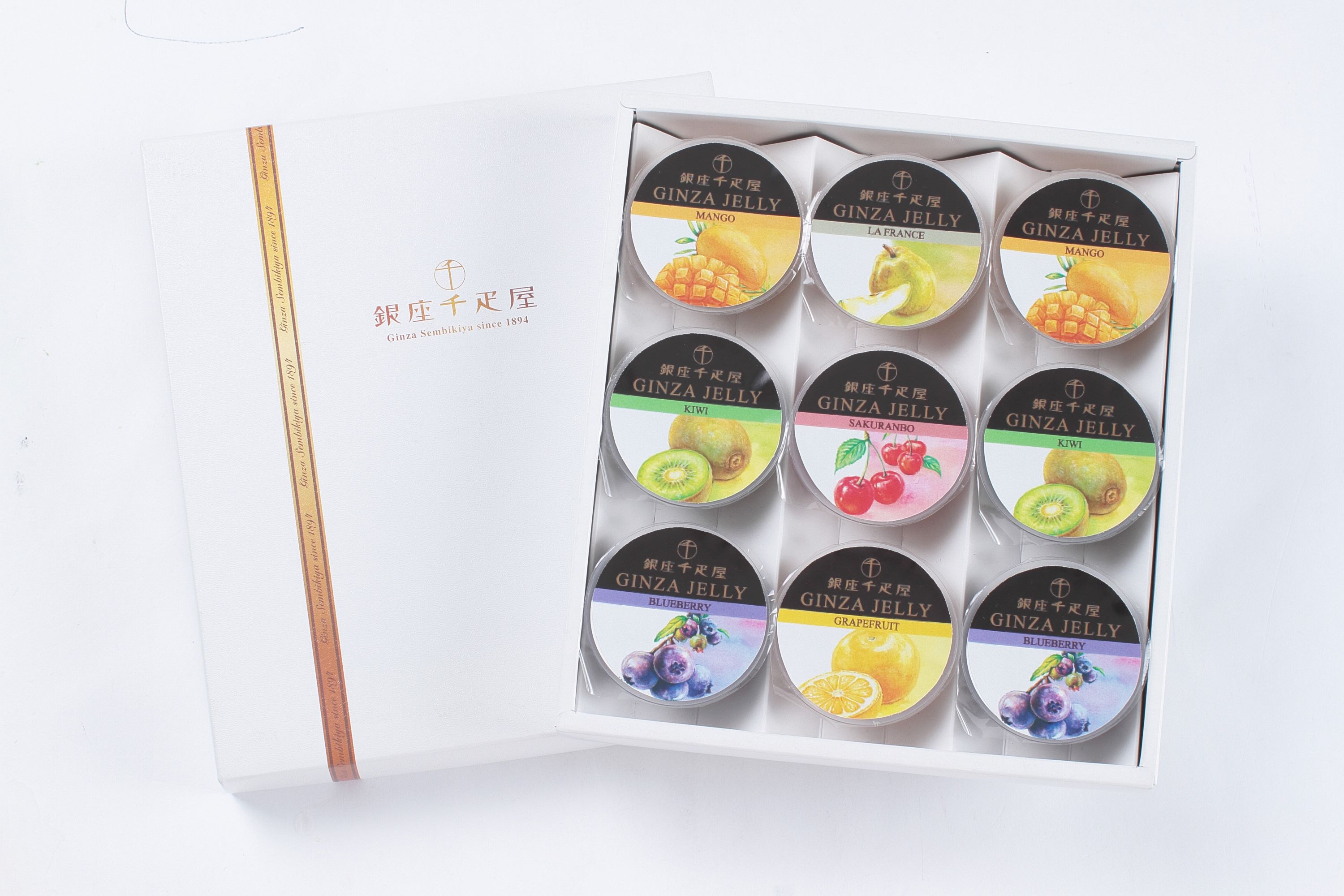 【敬老の日・お月見】銀座千疋屋スイーツと生花 アレンジメントセット「月宵（つきよい）うさぎ」
