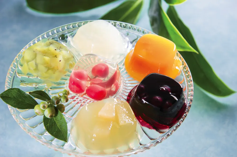 【敬老の日・お月見】銀座千疋屋スイーツと生花 アレンジメントセット「月宵（つきよい）うさぎ」