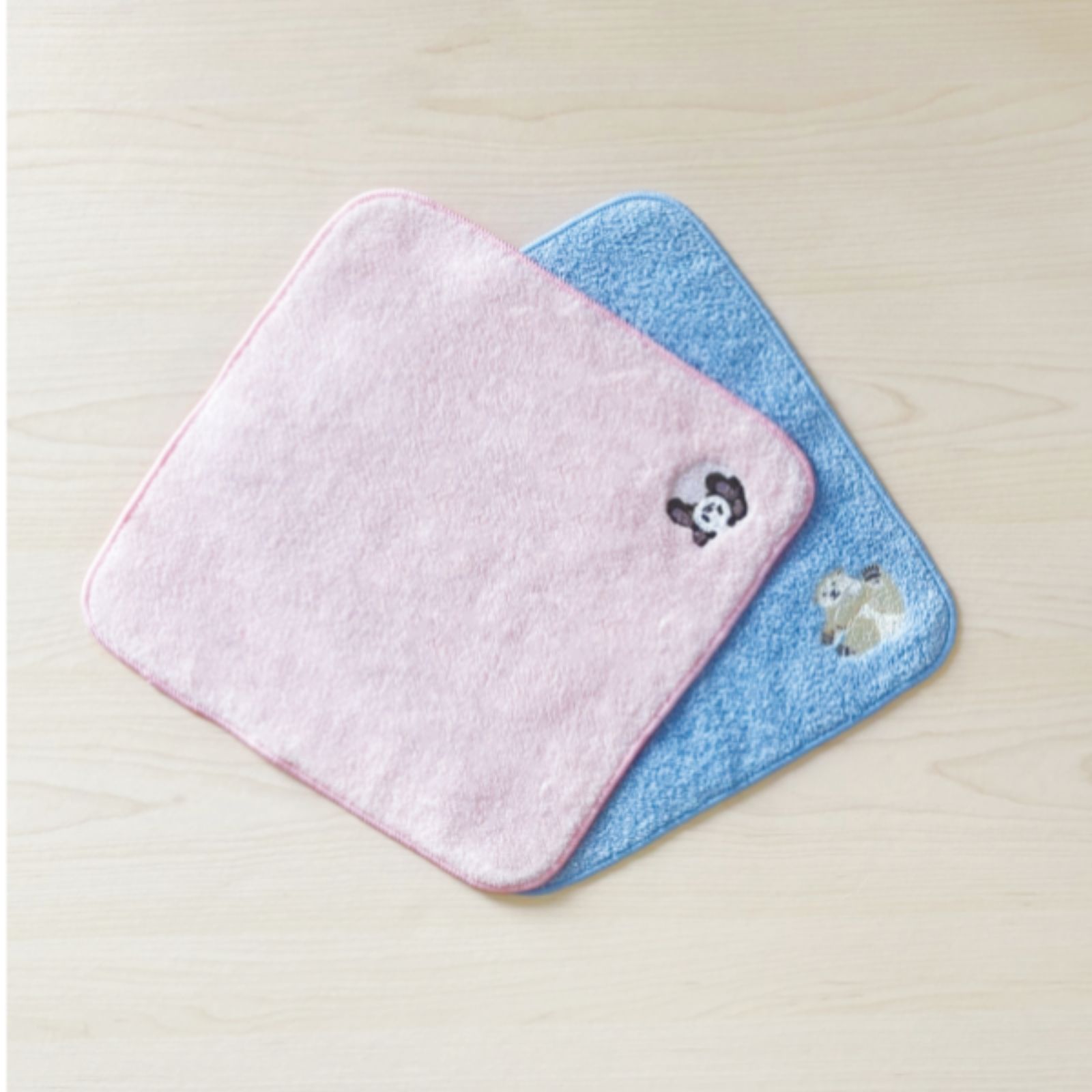 kumagoto 刺繍ハンカチ