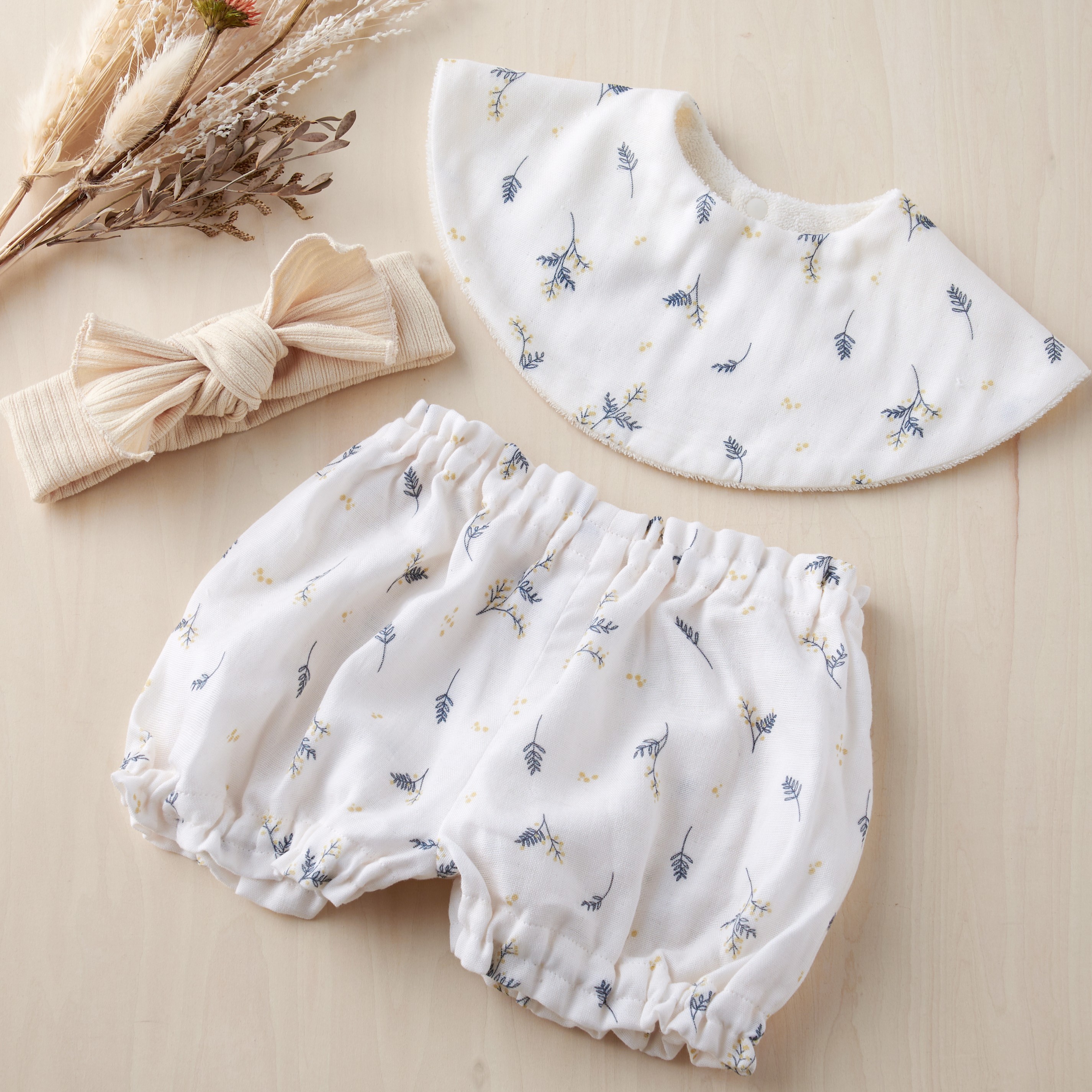 【名入れギフト】花言葉スタイ・ヘアバンド・ブルマセット