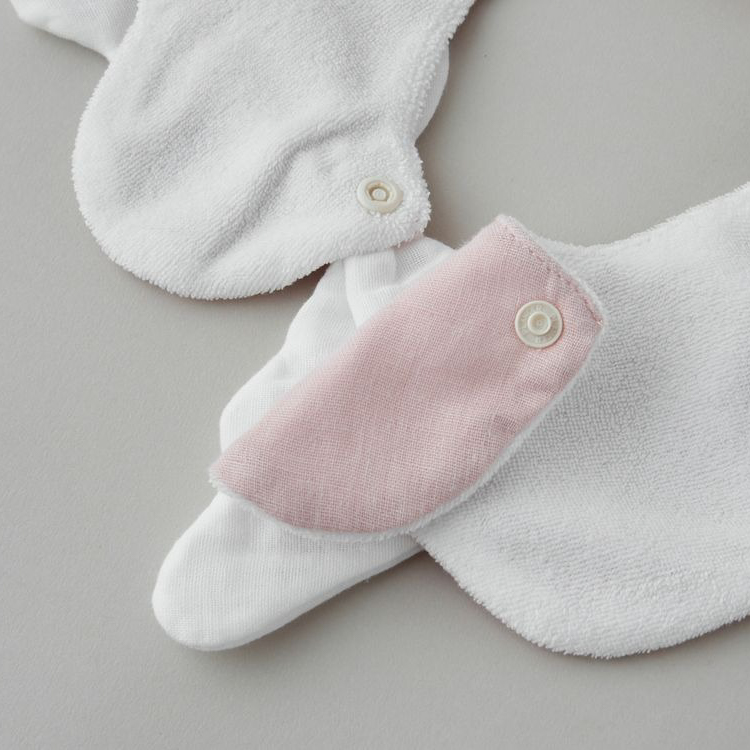 【名入れギフト】もこもこ天使スタイ