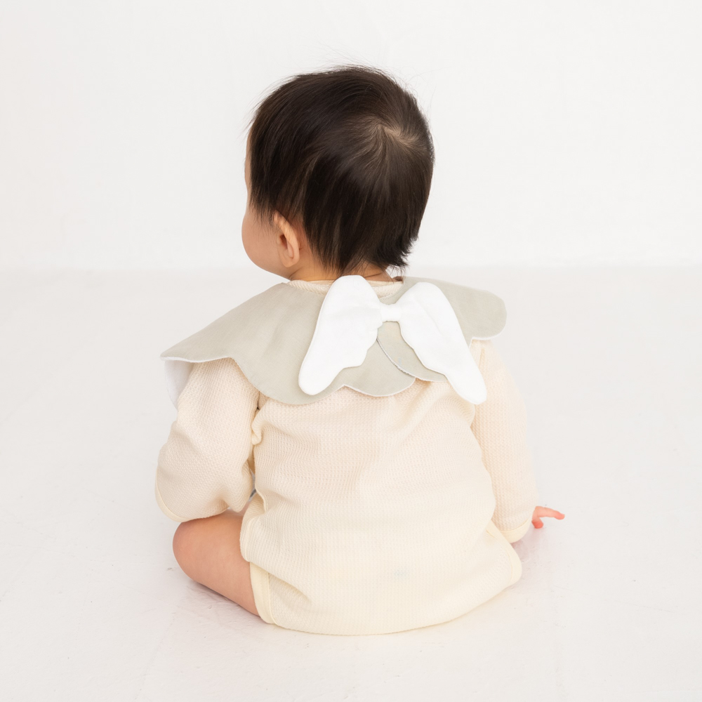 【名入れギフト】もこもこ天使スタイ