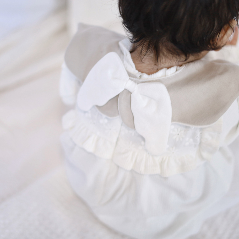 【名入れギフト】もこもこ天使スタイ