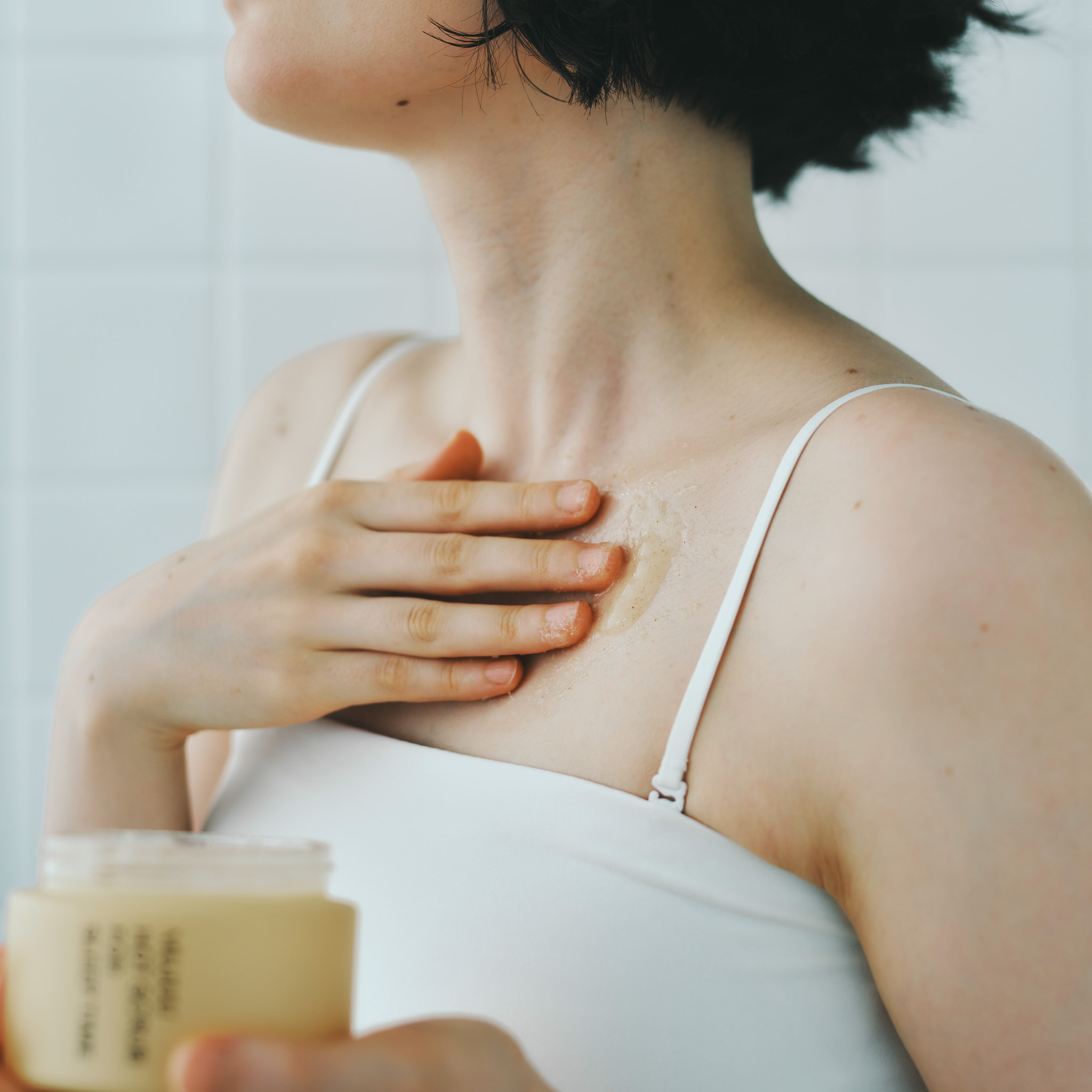 MUJUU HOT SCRUB