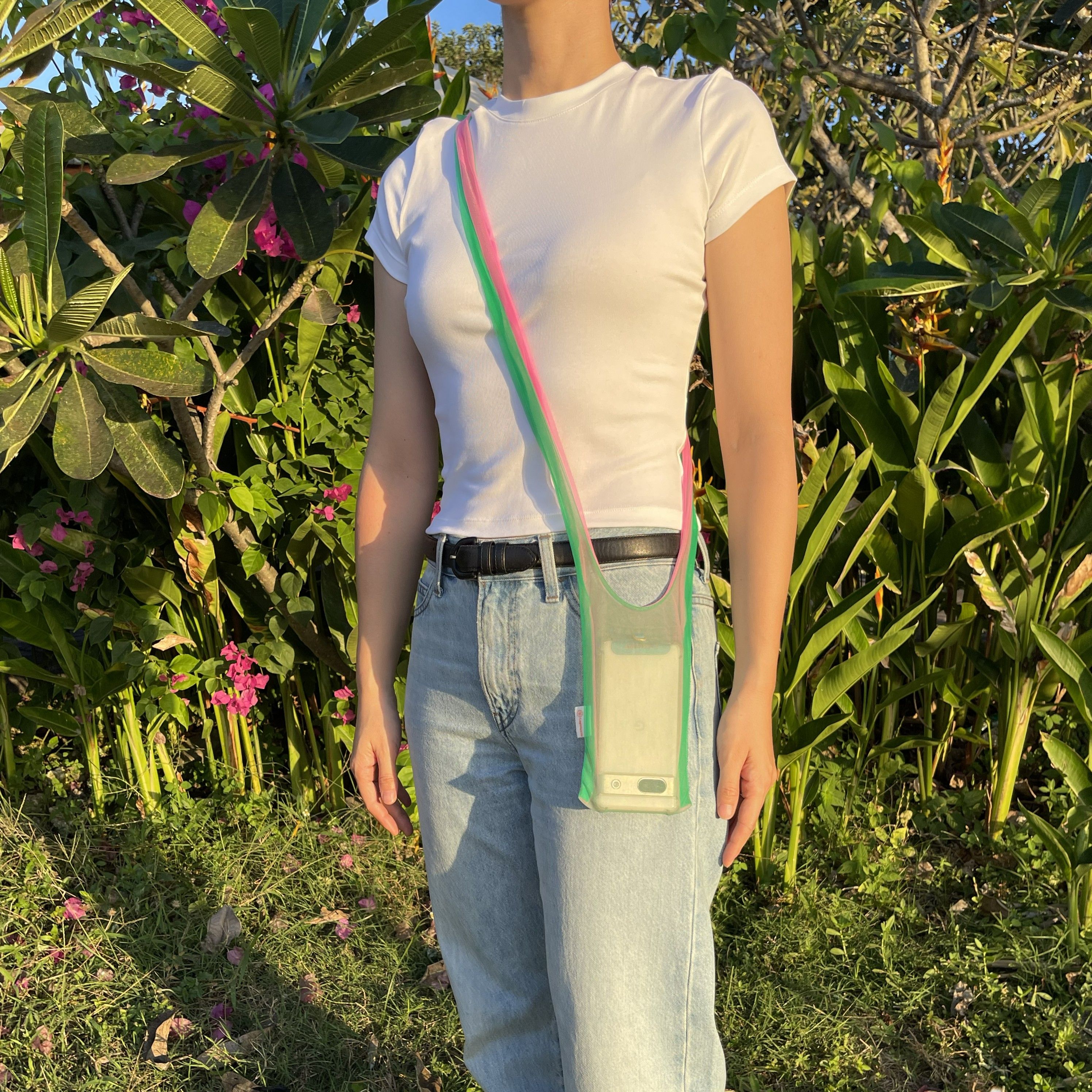 paanibag ss リバーシブルスマホバッグ