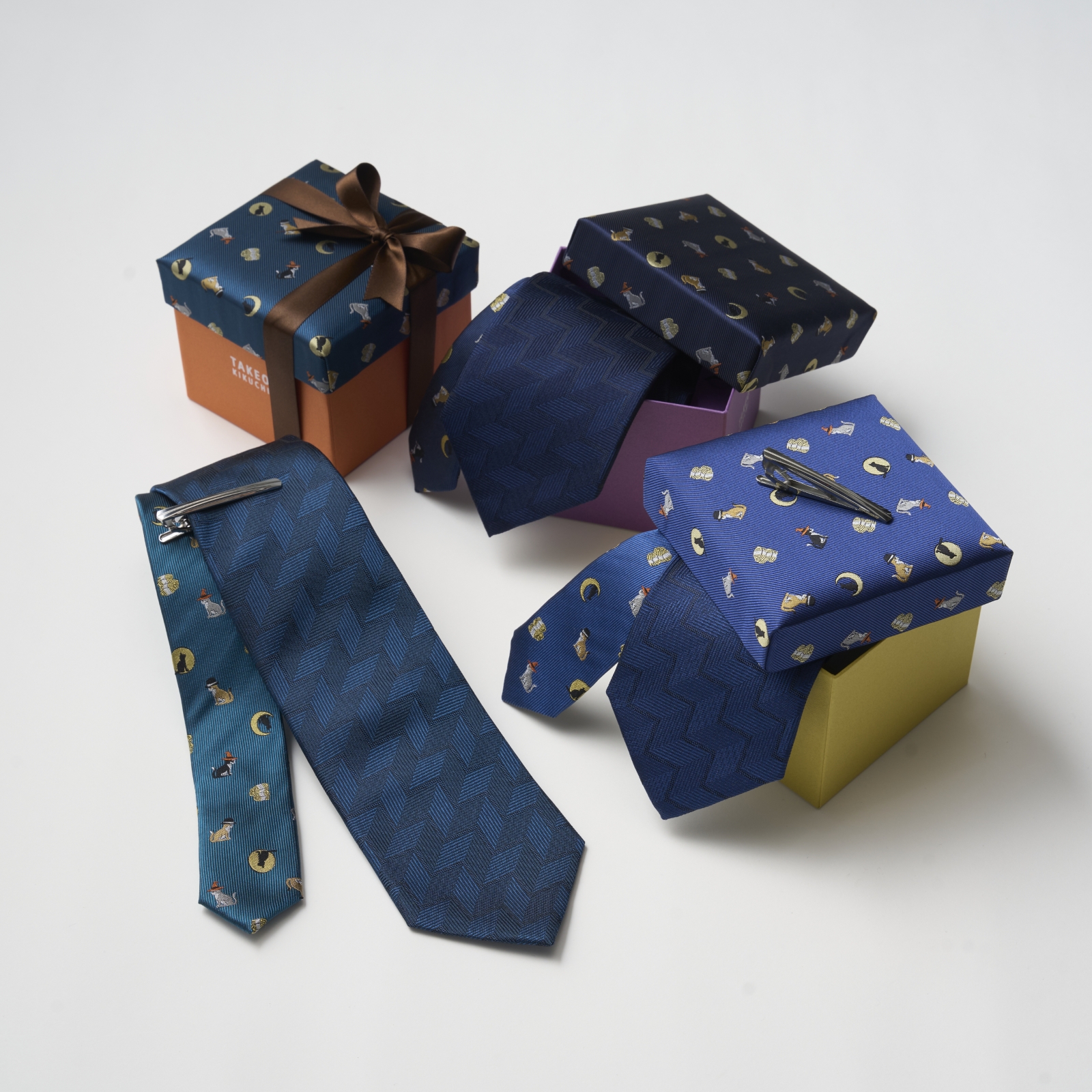 クレリックネクタイ＆ネクタイピン ギフトBOXセット＜大剣ヘリンボーン 小剣ネコ柄＞