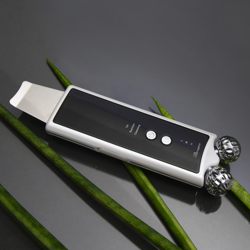 Beapro® 07 ビープロ07 EMS／ピーリング美顔器