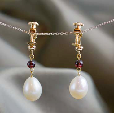 誕生石イヤリング［パールデザイン］