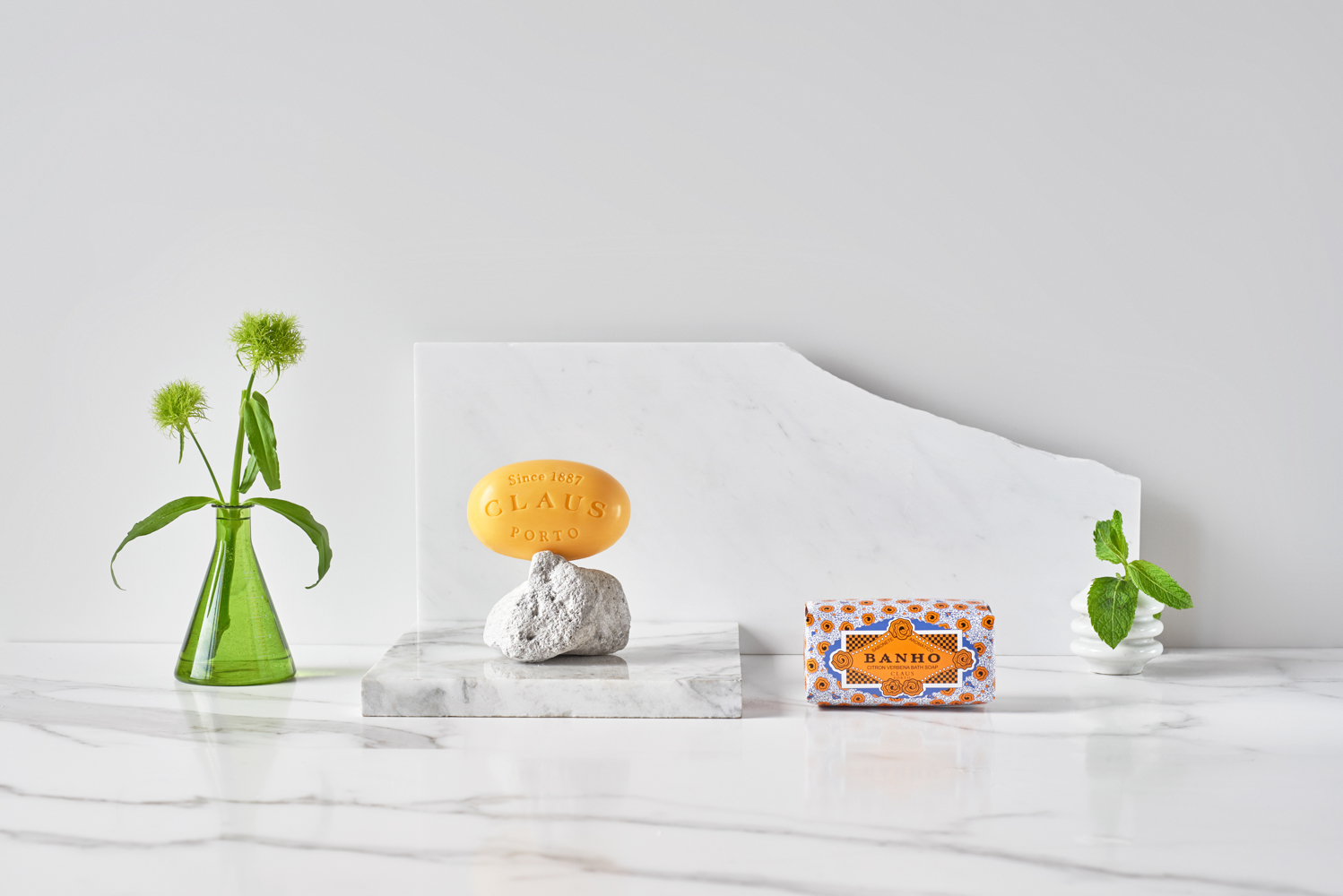 DECO COLLECTION GIFT BOX 9 MINI SOAPS