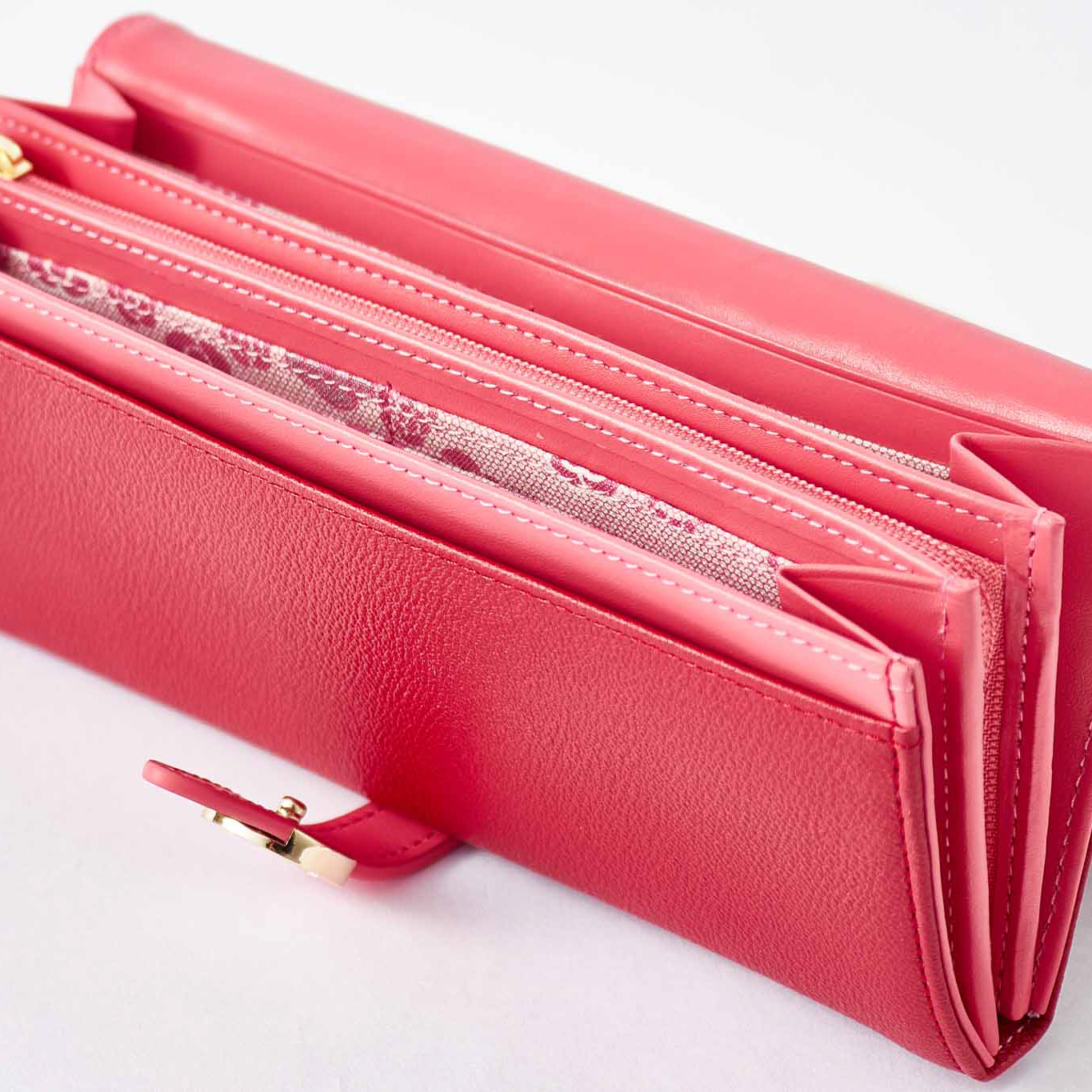 ブラン　長財布（かぶせ）