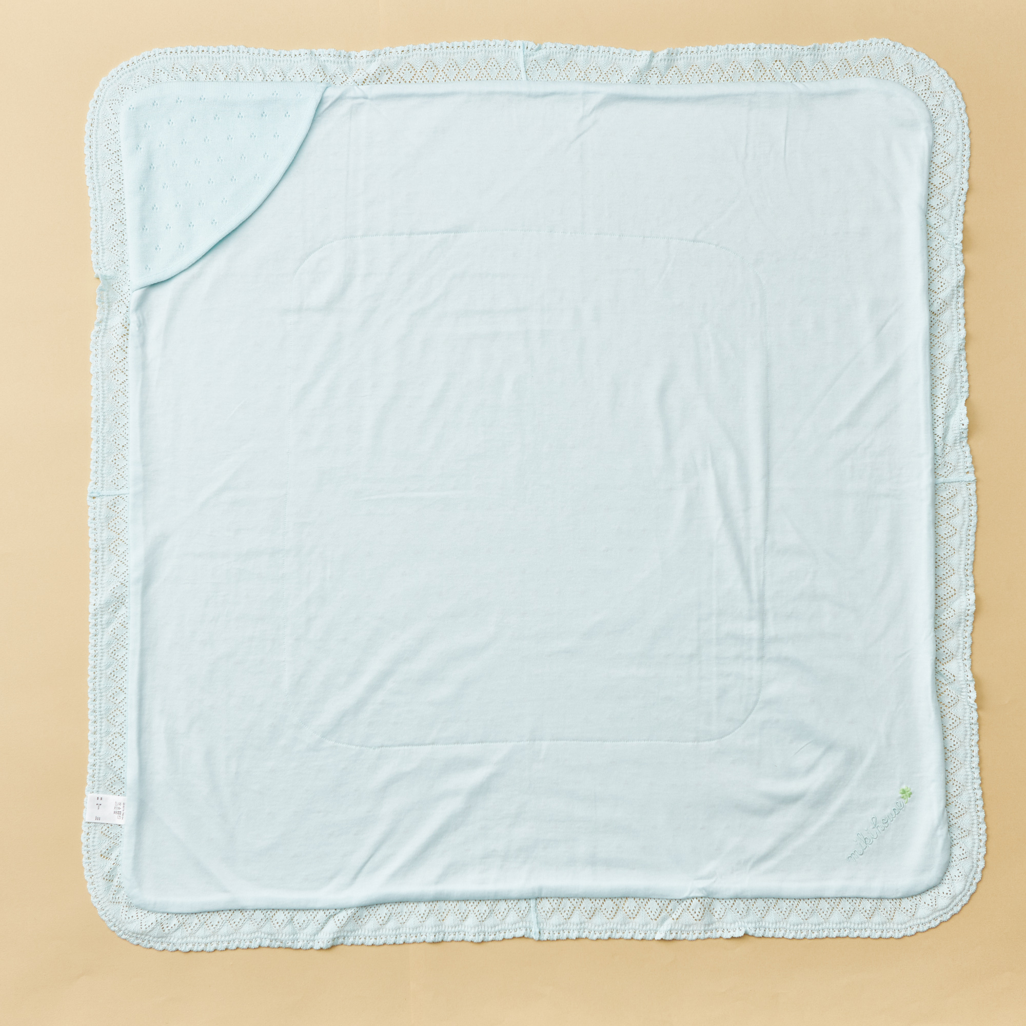 透かし編みレースのアフガン(おくるみ)