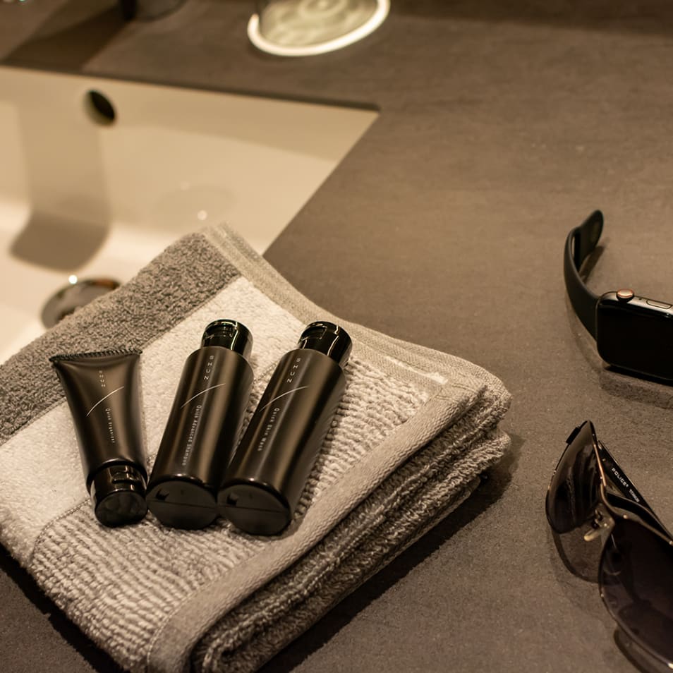 ビジネスマン向けセット"高級シャツ&スキンケア"