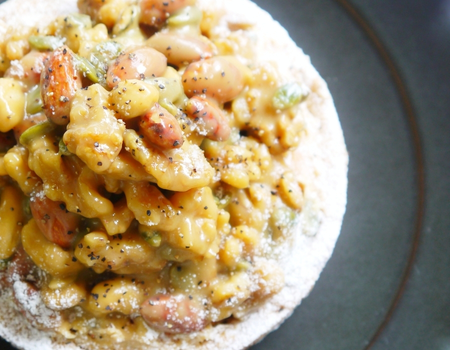 誕生日ケーキ 即日出荷 着日指定 ナッツ好きさんのためのキャラメルナッツタルト 14㎝ (4〜6名様用)