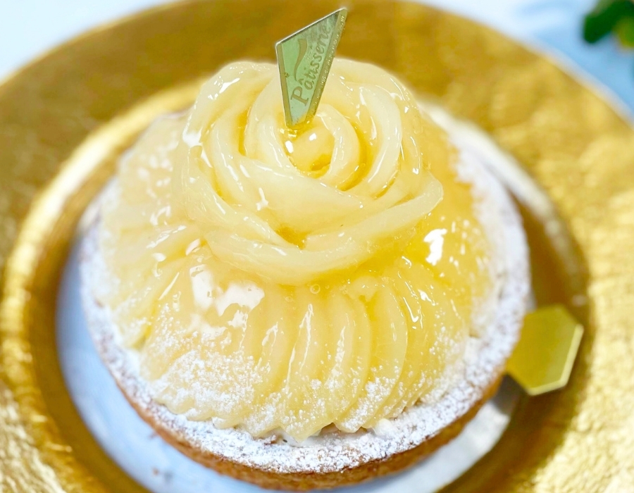 誕生日ケーキ 即日出荷 着日指定 ラフランスのホワイトローズタルト 14㎝ (4〜6名様用)