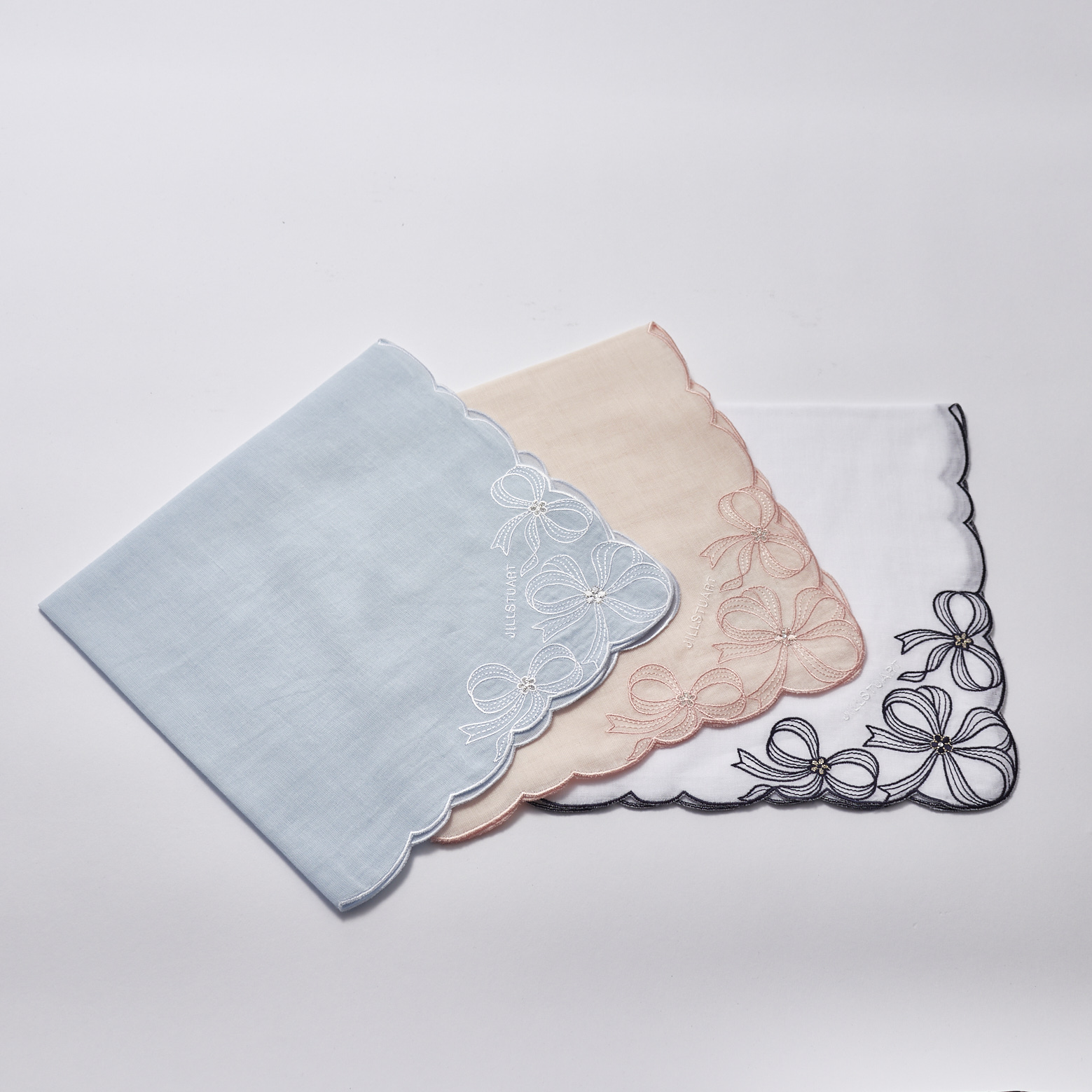 婦人刺繍ハンカチ