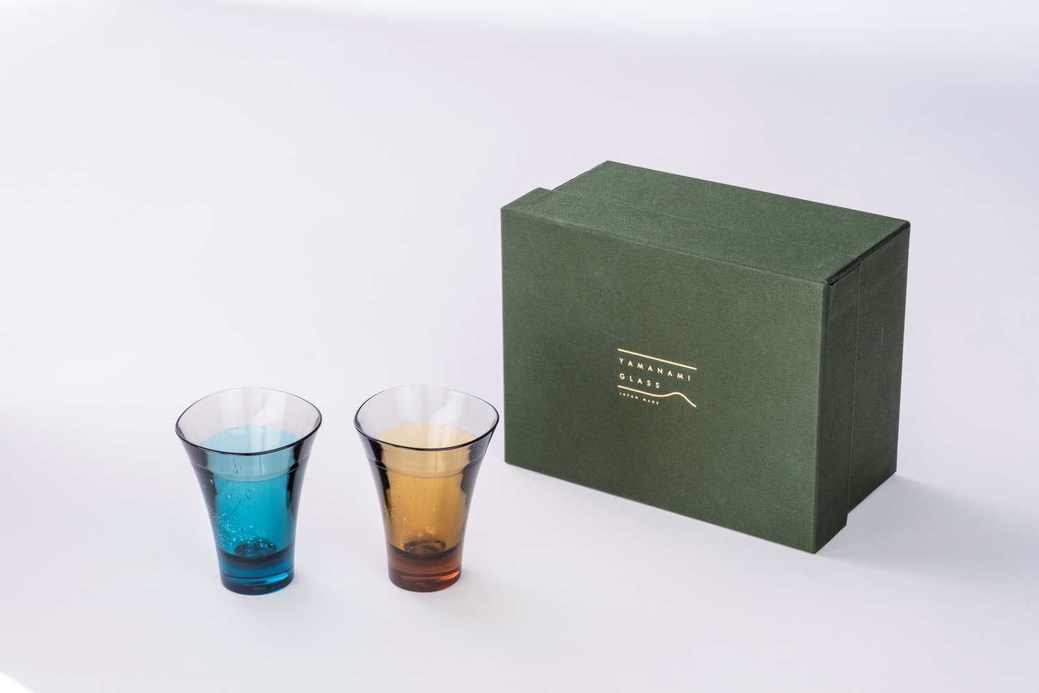 YAMANAMIグラス　2色セット（貼り箱入り）