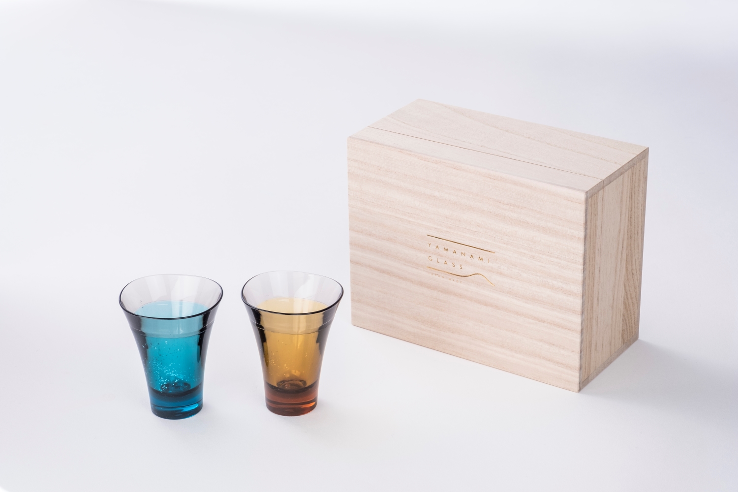 YAMANAMIグラス　2色セット　（桐箱入り）