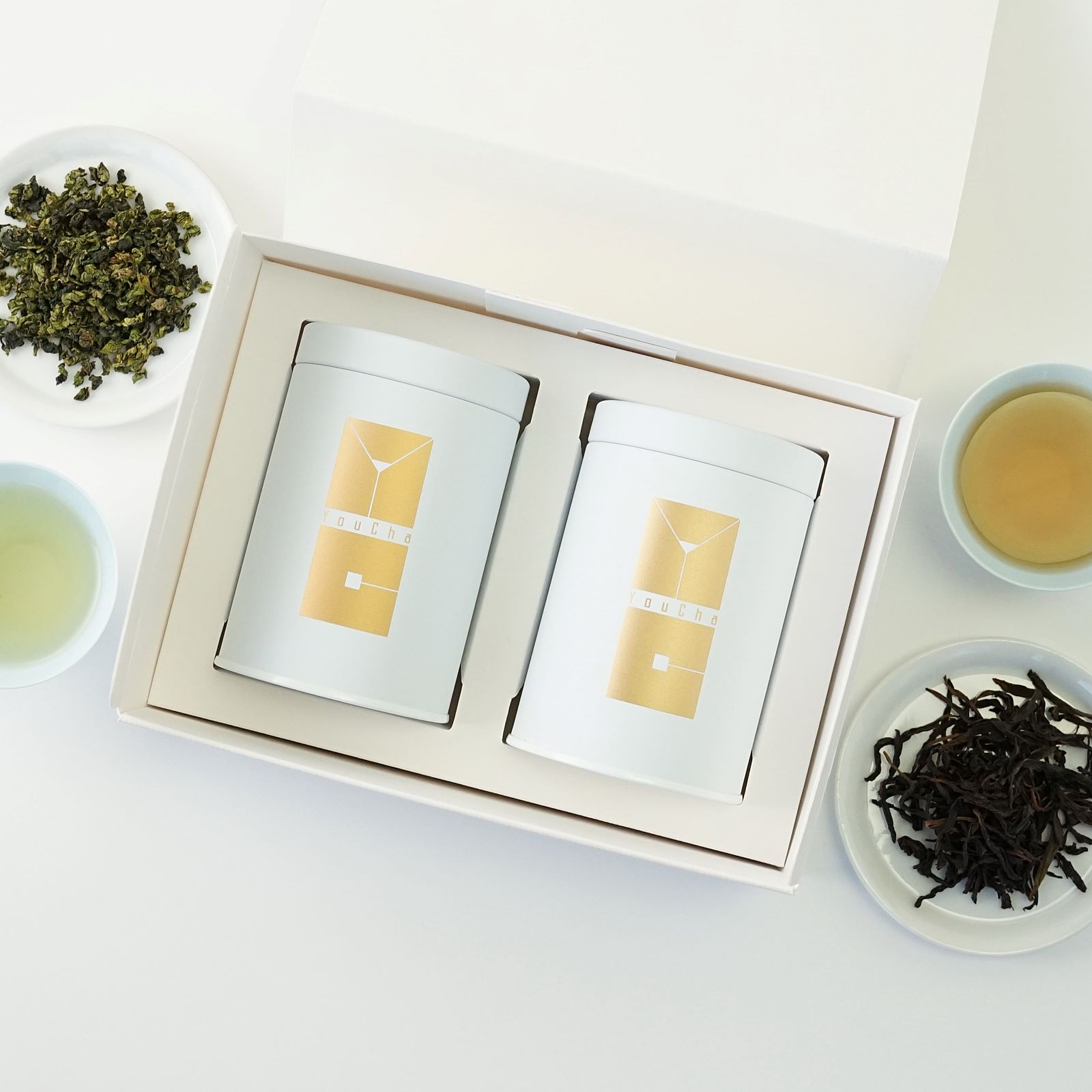 華やかなアロマの大陸烏龍茶缶入2種セット（黄金桂+鳳凰単ソウ蜜蘭香)