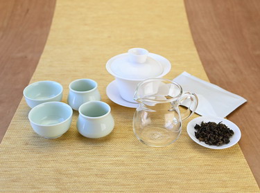 スターター茶器セット（蓋碗） | 遊茶（ユウチャ）のプレゼント・ギフト通販 | TANP（タンプ）