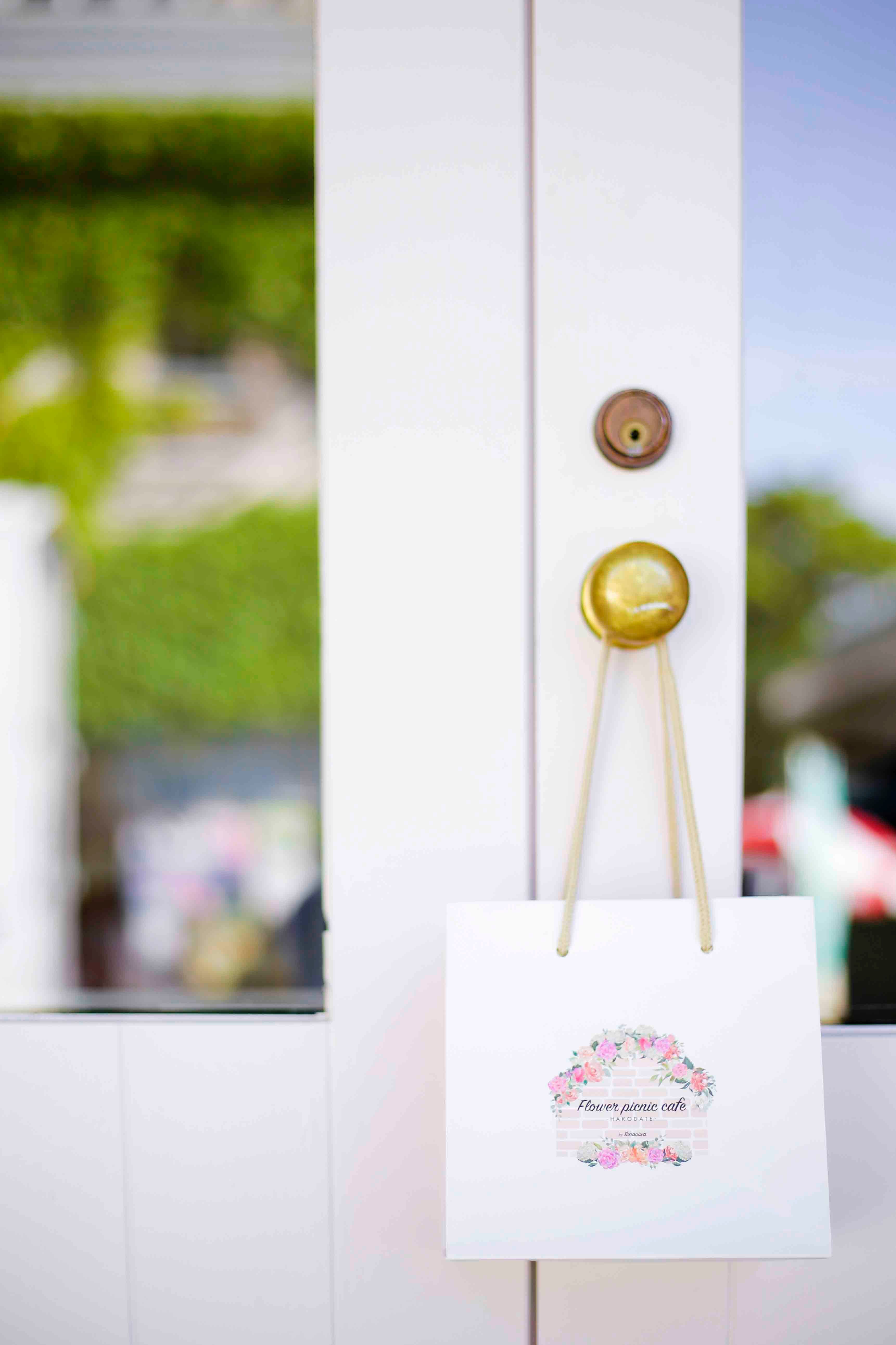 【食べられるお花】ボックスフラワーケーキ