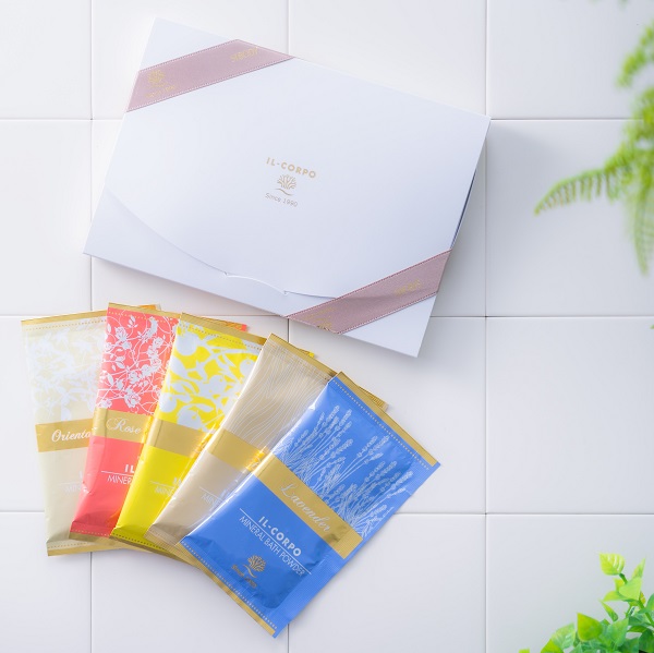 ミネラルバスパウダーグリーティングギフト 