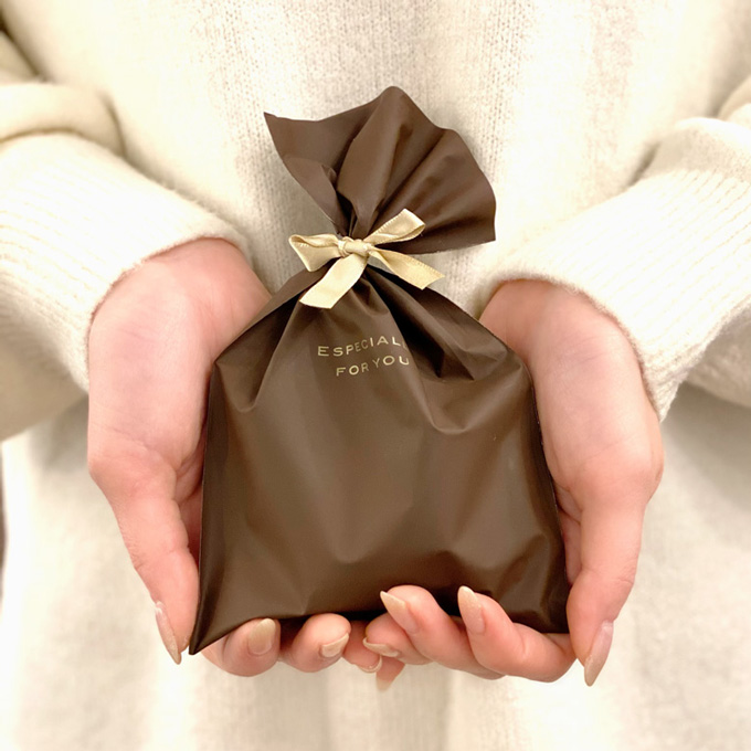 25色から選べる！イニシャルデコゴルフマーカー｜名入れプレシオサ装飾