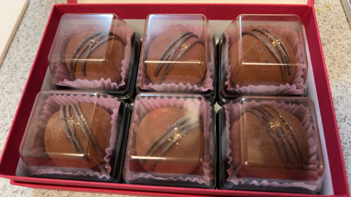 生チョコ大福6個入～ギフトボックスタイプ～ | 菓子香房 大阪・甘泉堂