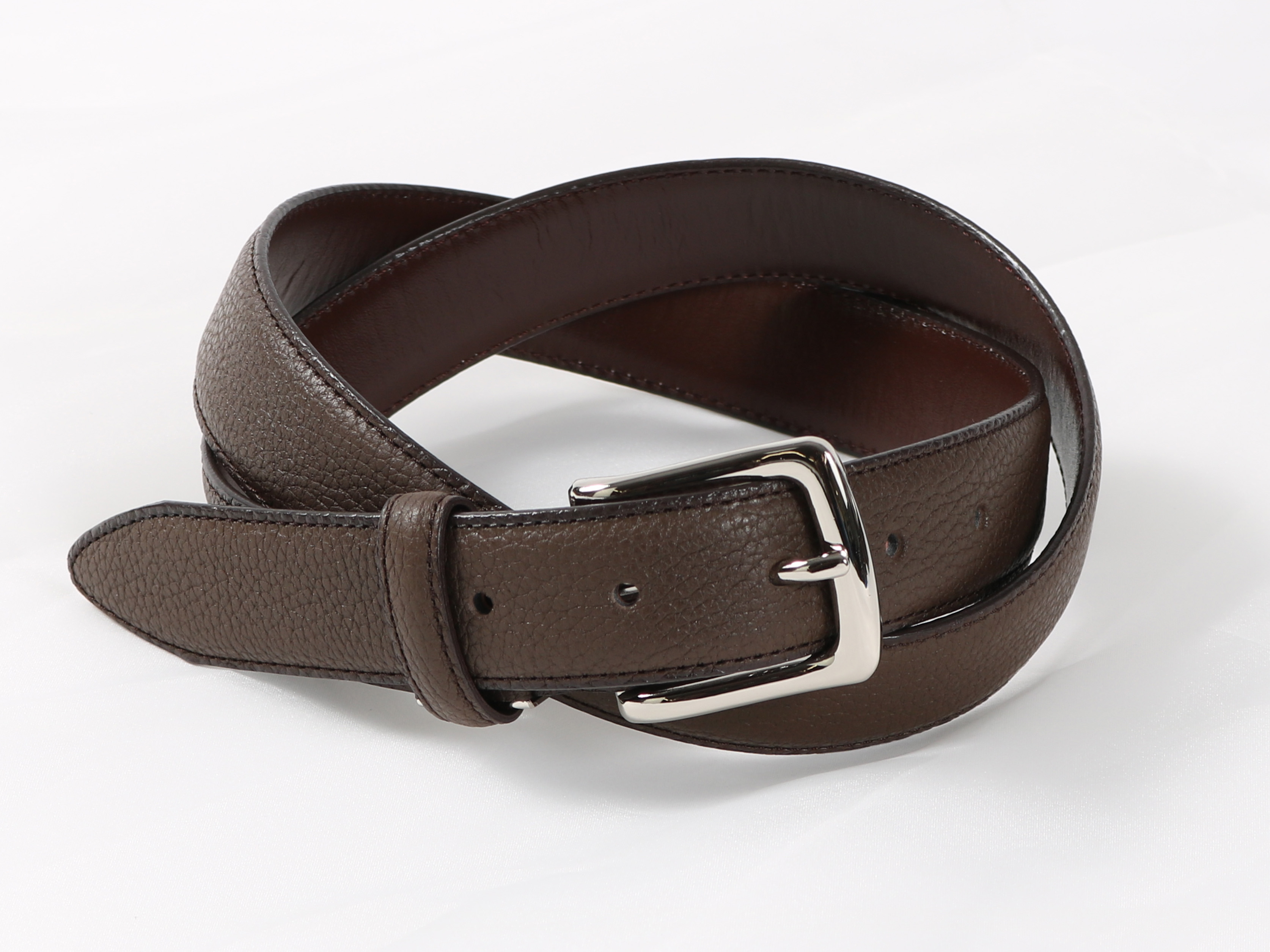 DARK BROWN の画像