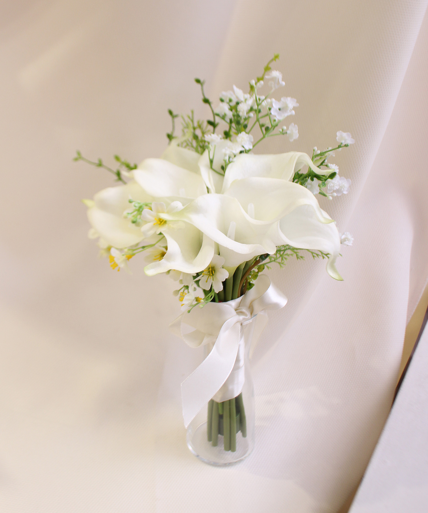 WHITE の画像