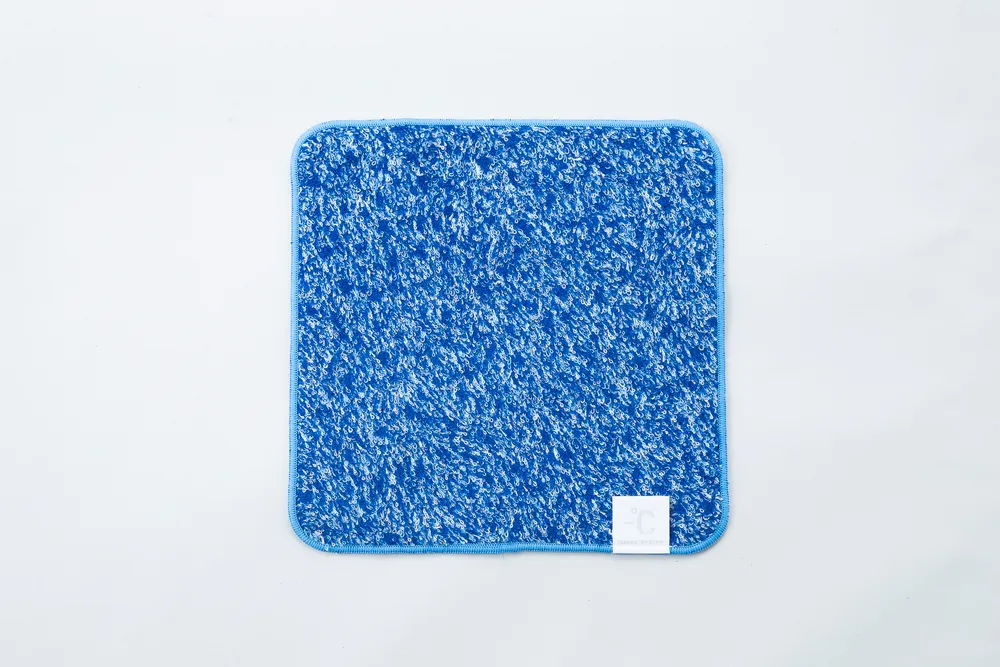 BLUE の画像