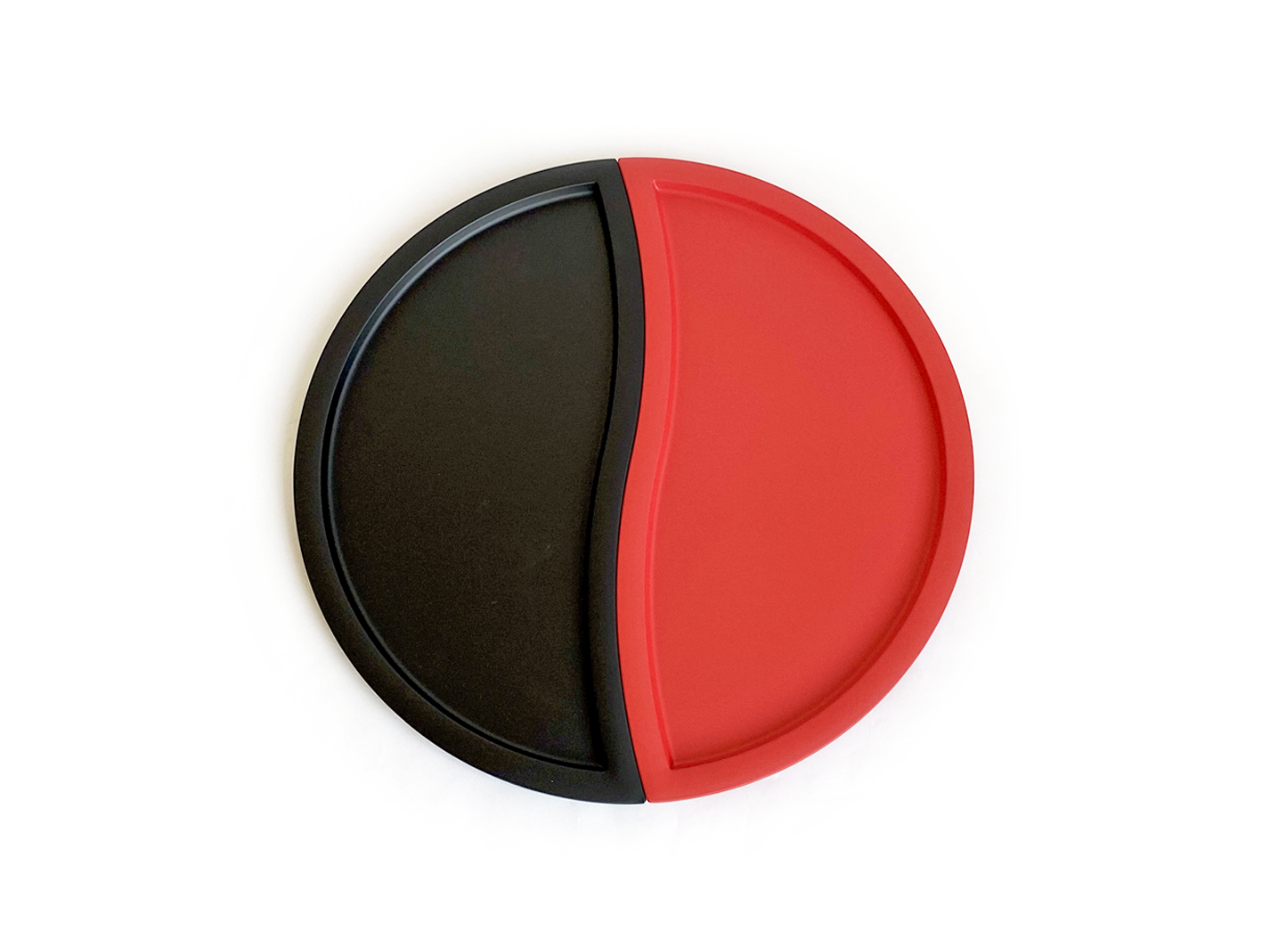 mat black x red の画像