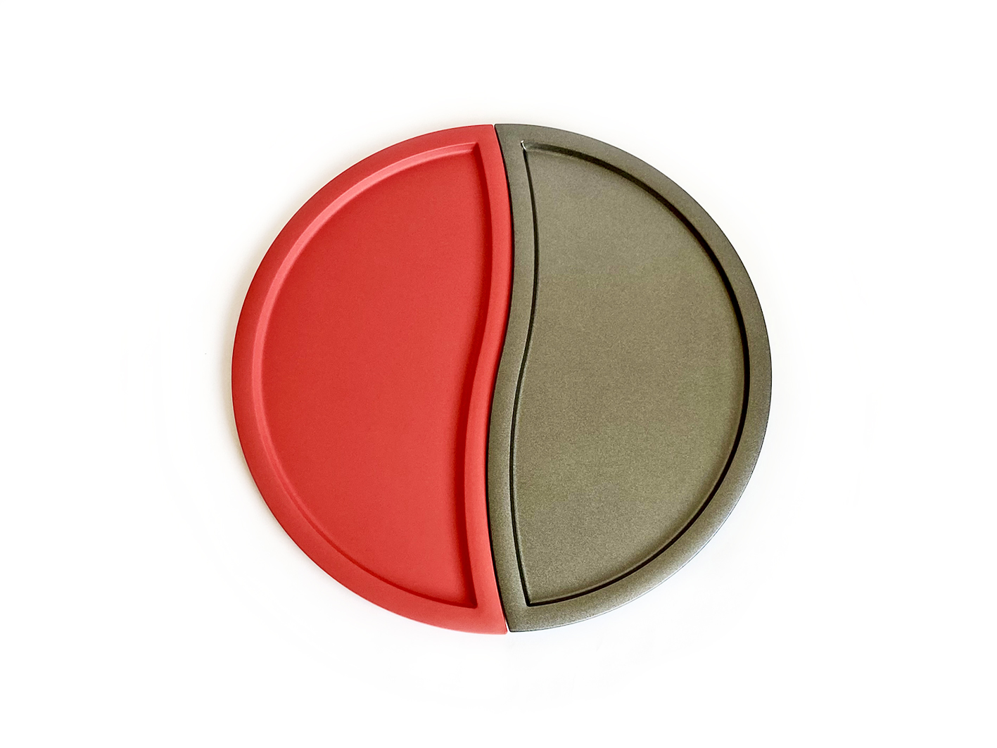 red x silver metallic の画像