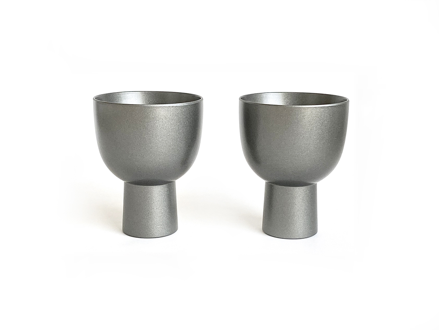 silver metallic x silver metallic の画像