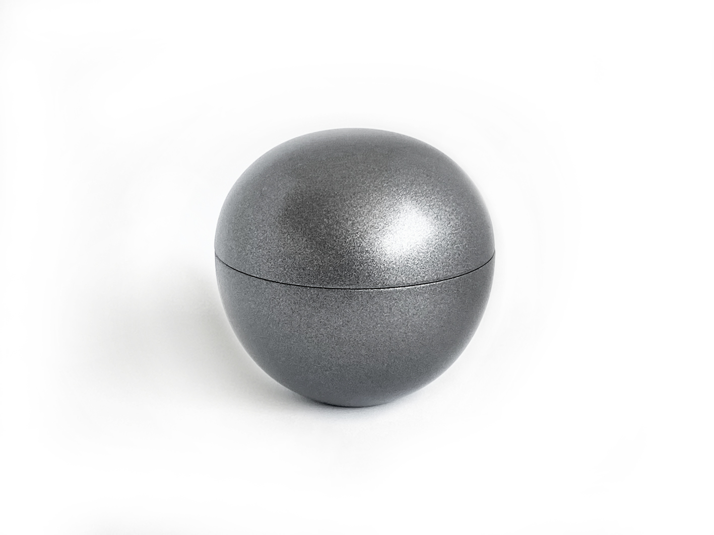 silver metallic の画像